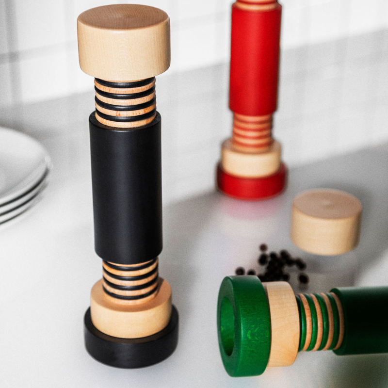 Salz- & Pfeffermühle aus Buchenholz - Schwarz
