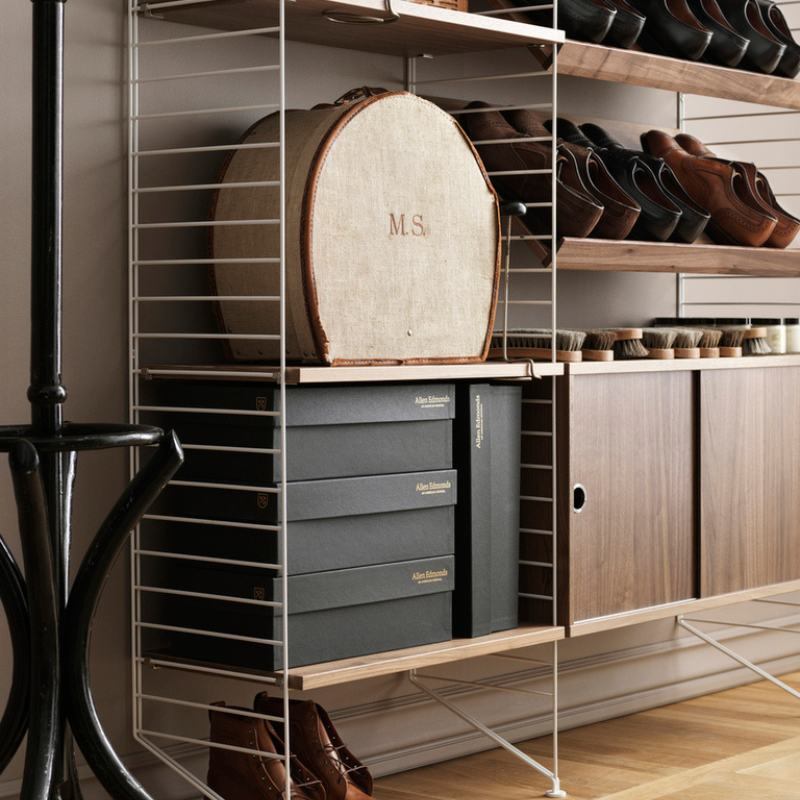 String Furniture Regal für deinen Flur