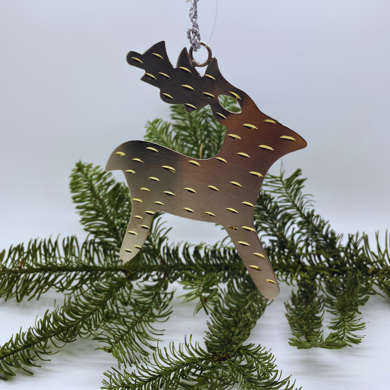 Weihnachtsanhänger aus Metall – Hirsch