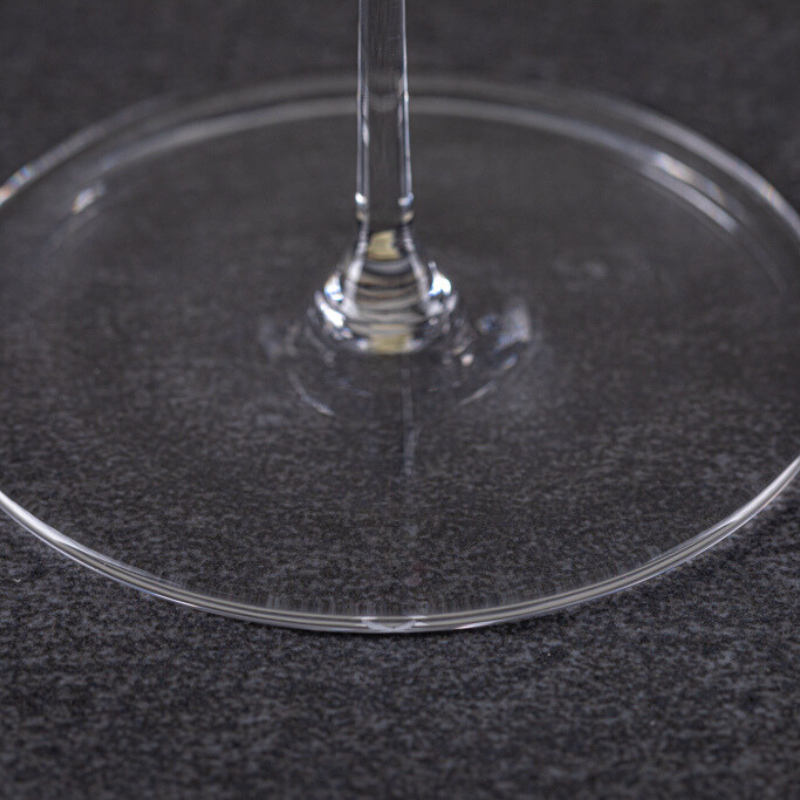 Weinglas Stil und Boden