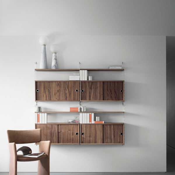 String Furniture Wohnzimmerregal für Bücher, Vasen und andere Deko