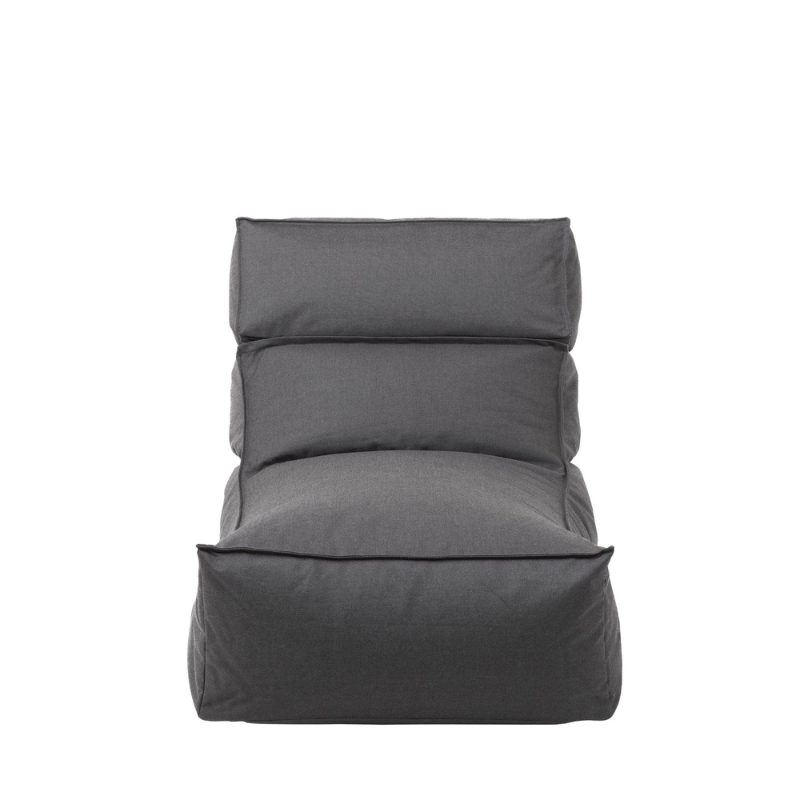 Outdoor Lounger Stay L von Blomus inklusive gratis Schutzhülle in der Farbe Coal mit dem Format 160cm auf 80cm